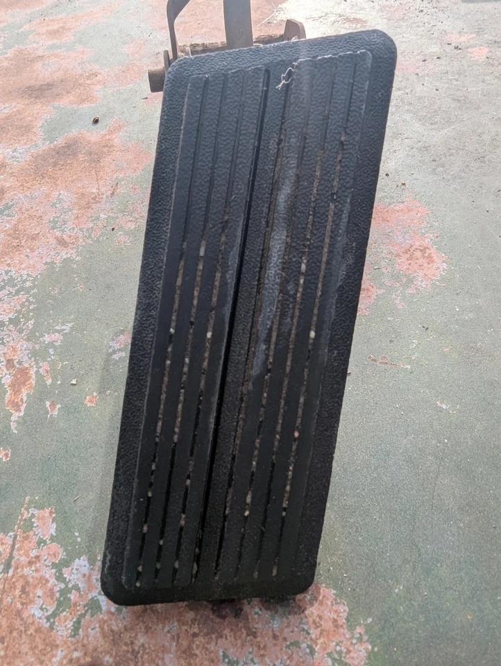 1973 Dodge Coronet Gas Pedal Throttle Assembly Mopar - Image 2 of 4