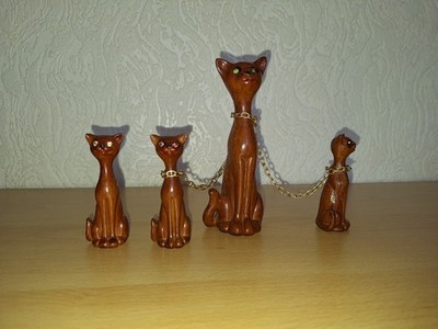 Vintage 4er Set Siamkatzenfiguren aus Holzimitat 