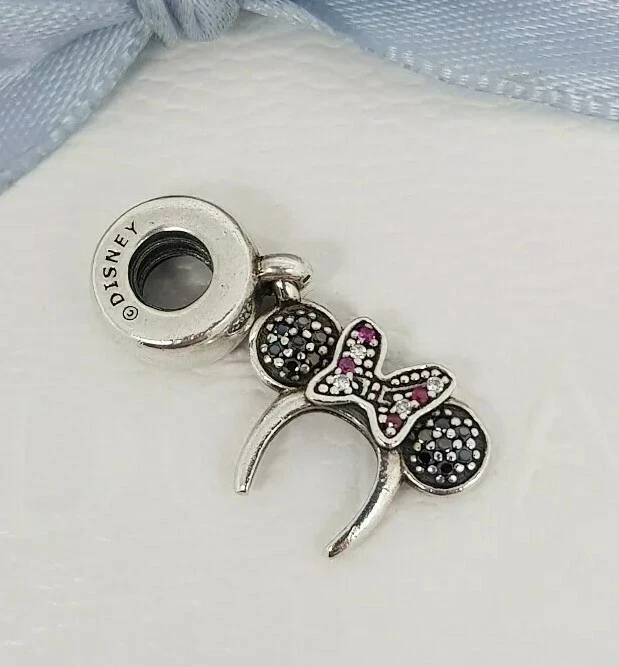 Minnie mouse shop necklace pandora