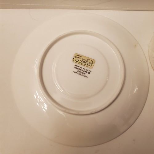 Enesco Golden 50th WEDDING ANNIVERSARY Cup & Saucer 1983 - Picture 4 of 8