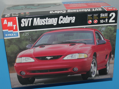 Ford Mustang SVT Cobra 1:25 scale AMT #8231 vintage 1998 model kit open ...