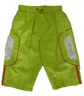 Pantalones cortos niño , shorts de Moda volcan , verde  ,talla 6 años - 116