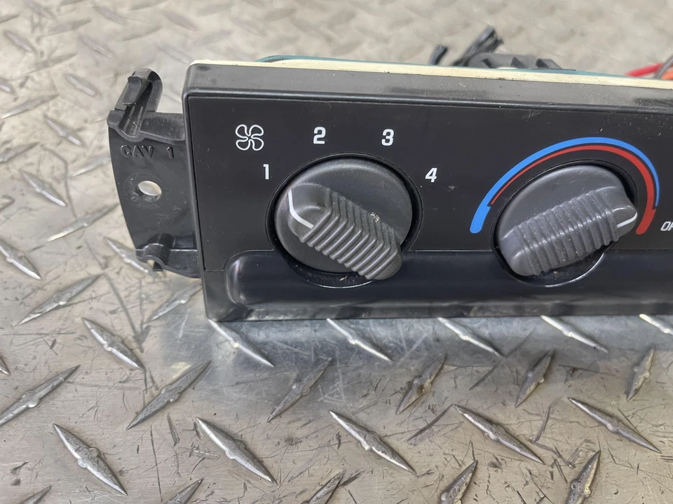 Chevrolet S10 GMC Sonoma 1999-2004 conjunto de control de clima probado OEM + Foto 2 de 4