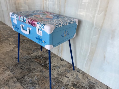 Upcycled vintage suitcase table , side table , coffe table , console table - Picture 6 of 6