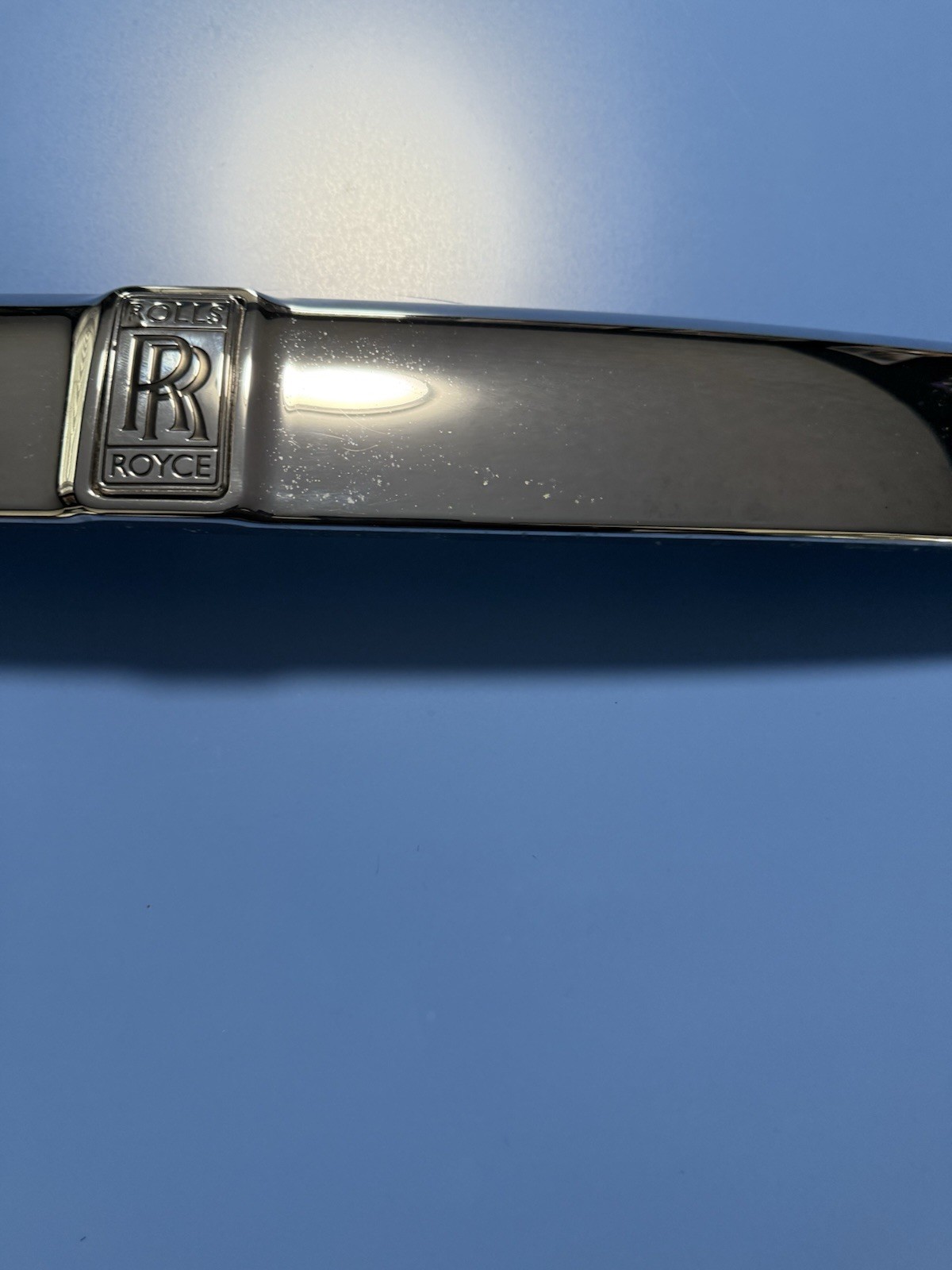 Cover, trunk lid grip For Rolls Royce Dawn, Wraith Part Number: 51247301517
