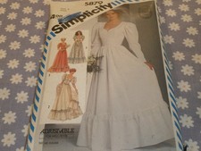 SIMPLICITY 5879 MISSES GUNNE SAX  LINED FITTE...