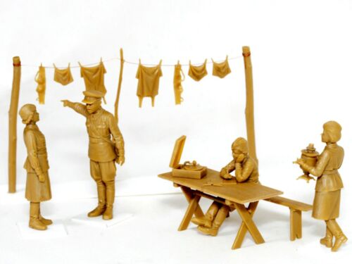 Kit 4 figurine plastiche modellini militari sovietici 1939-1942 1/35 ICM 35621 - Foto 6 di 9