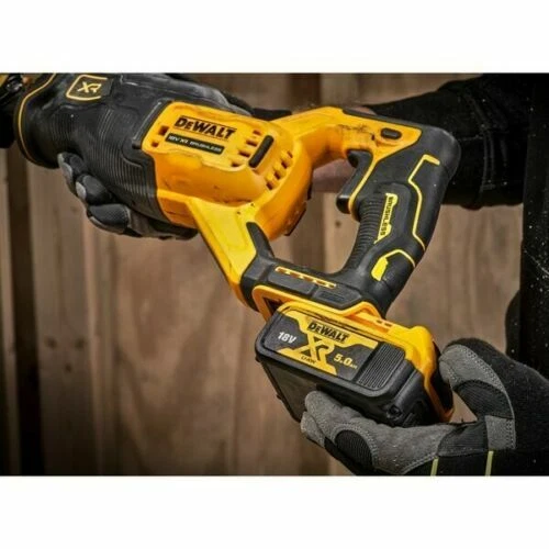 DeWalt DCS382N 18v XR Brushless Reciprocating Saw Recip Sabre Body Only - Image 3 of 4