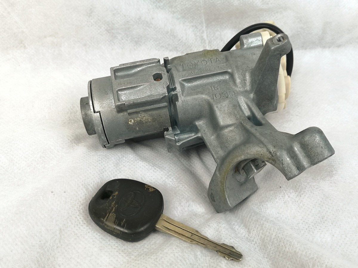 00-05 Toyota Celica GT GTS Ignition Switch Cylinder Key Blade