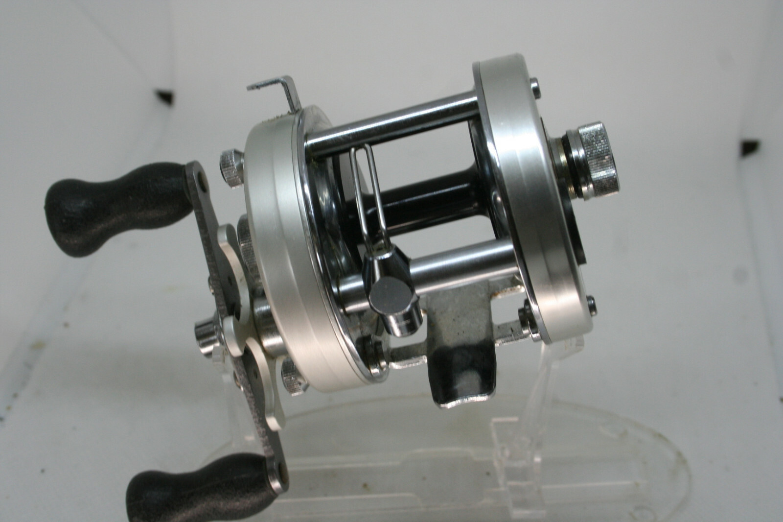 DAM Quick 700 B Champion RH Casting Reel FISHING REEL