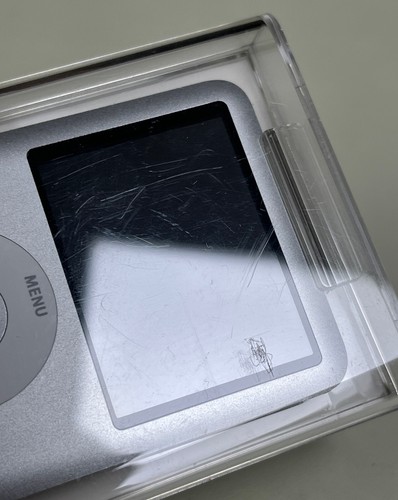 Very RARE NEW Sealed Apple iPod nano 3rd Generation 8GB Silver MA980LL/A A1236 - Picture 6 of 6