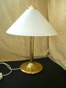 double bulb table lamp