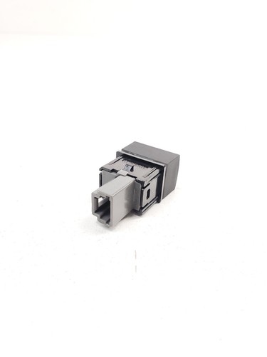 2022-2023 MITSUBISHI OUTLANDER TAILGATE LIFTGATE RELEASE OPEN OPENER SWITCH OEM - Picture 3 of 6
