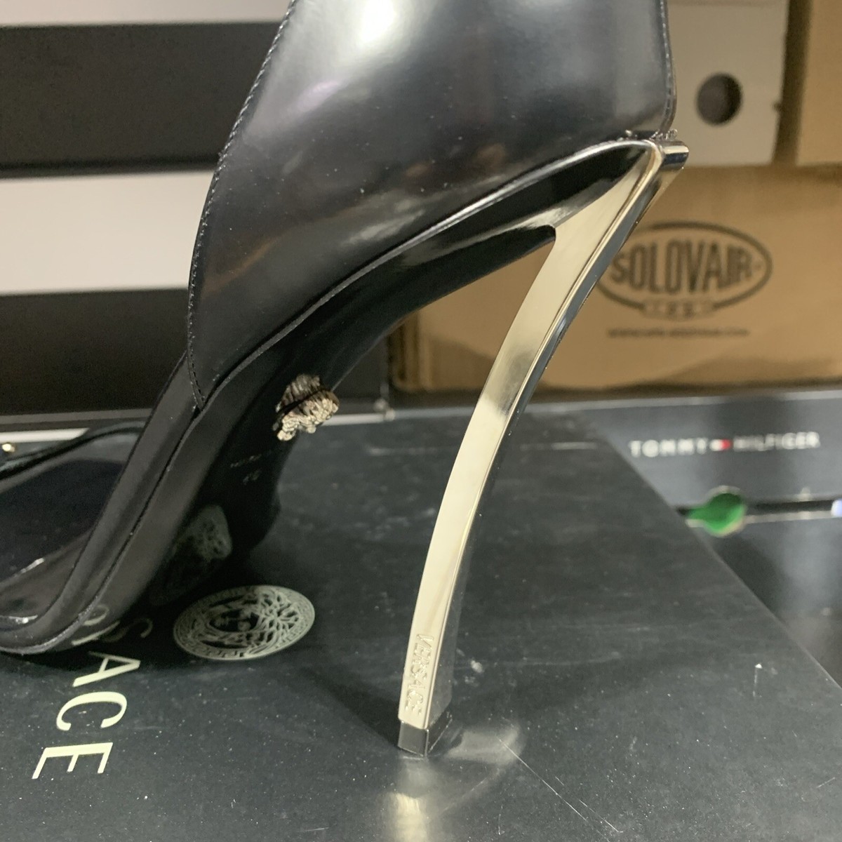 サンダル・ミュール Versace Sandalo VERSACE Sandalo Vitelli Strap Square Toe Sculpted Heel