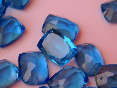 4 Pcs Top Front To Back Drilled Hydro London Blue Quartz Cushion Cut Beads 18mm
