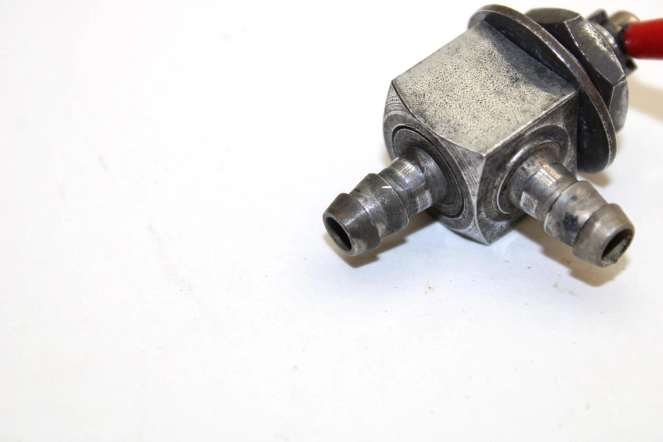 1999 Ski-doo Mach 1 700 Oem Petcock Fuel Shut Off 415112200 Q3928 - Image 4 of 4