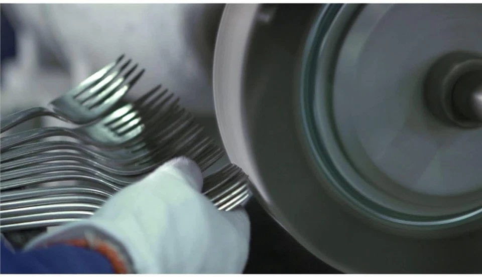 WMF Nuova Pinzas Servir Perforadas, Acero Inoxidable Pulido - Imagen 3 de 3