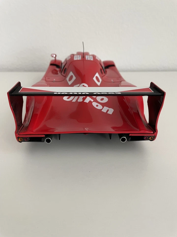 AUTOart 1/18 Toyota GT-1 TS020 #3, 1999 Le Mans 24 Horas  Foto 4 de 4