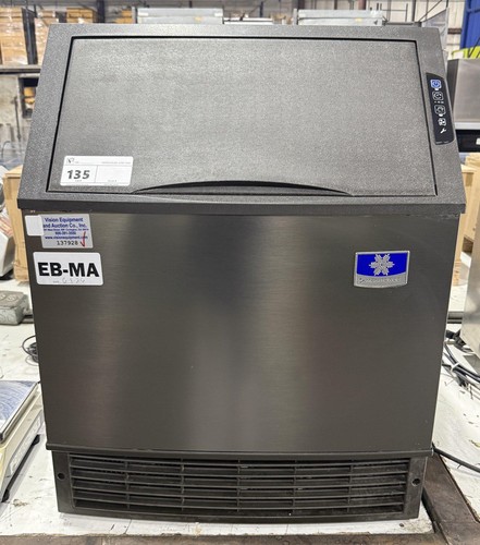 2018 MANITOWOC UYF0140A-161B 26" AIR COOLED UNDERCOUNTER ICE MACHINE W/ 90LB BIN
