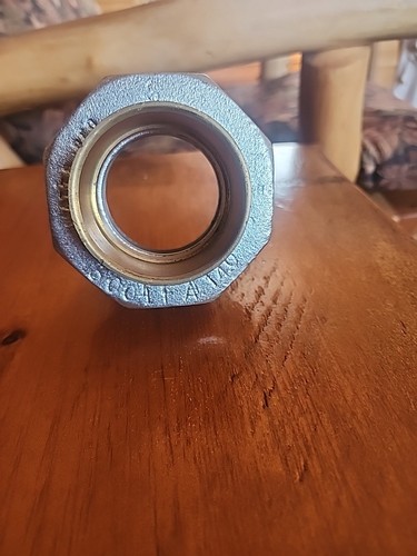 Watts 2in Dielectric Union 3004FA140 New 250psi Galvanized To Copper