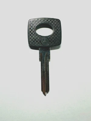 Clés Vierge Mercedes Benz W123 - Blank Keys - Image 1 of 3
