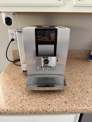 JURA Z10 Automatic Espresso Machine w/ Built-In Grinder Silver/Black