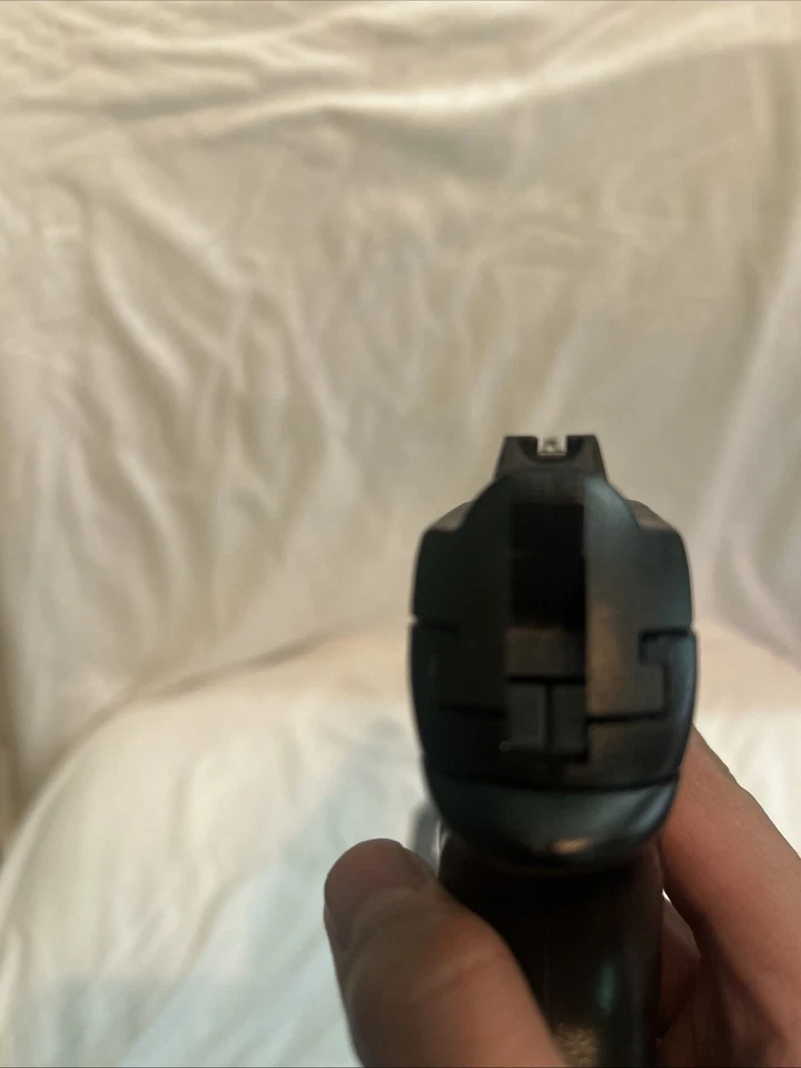 Pistola de airsoft Co2 con fugas de CO2 (para piezas) Foto 4 de 4