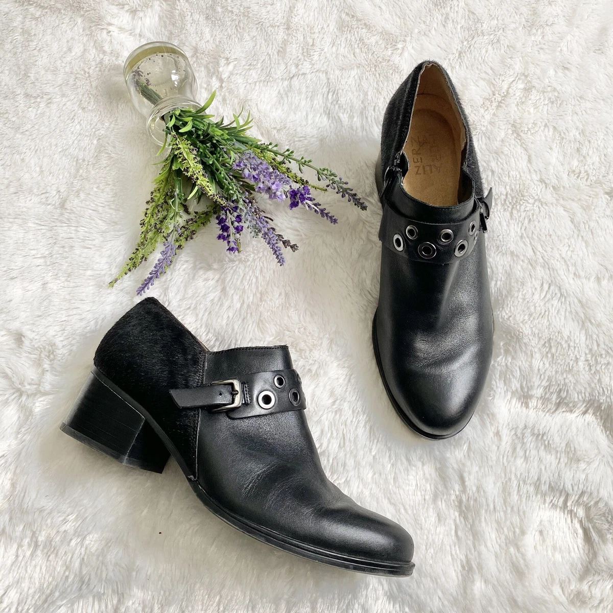 Naturalizer delta clearance