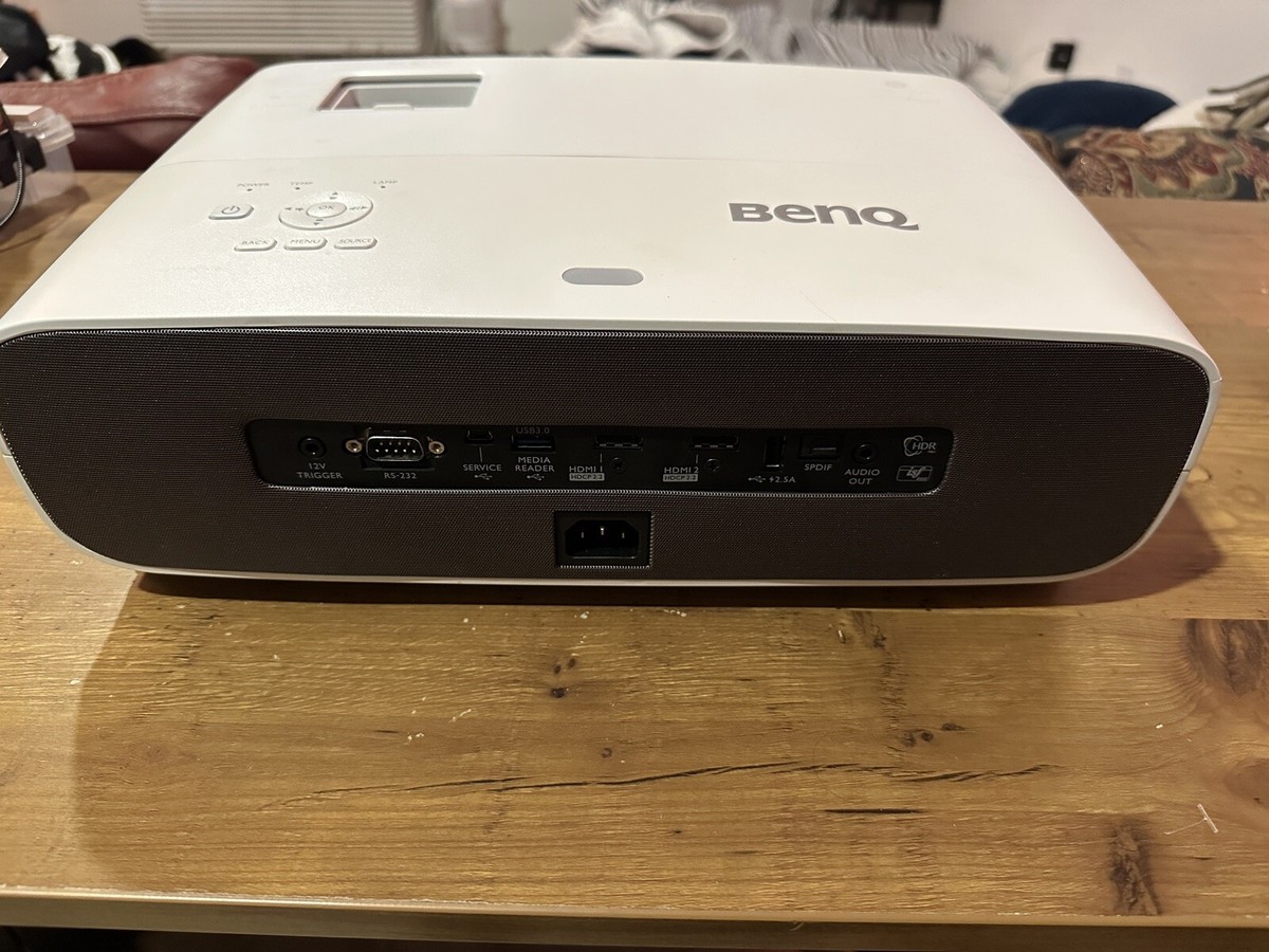 UR4082 中古 BENQ HT3550 プロジェクター BenQ HT3550- The 4K UHD Home Theater Projector- Hardware 1