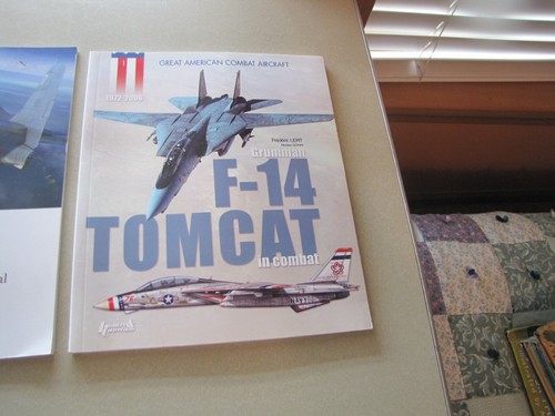 Truk 1944-45 by Mark Lardas & F-14 Tomcat in Combat by Frederic Lert, Paperbacks - Picture 3 of 7