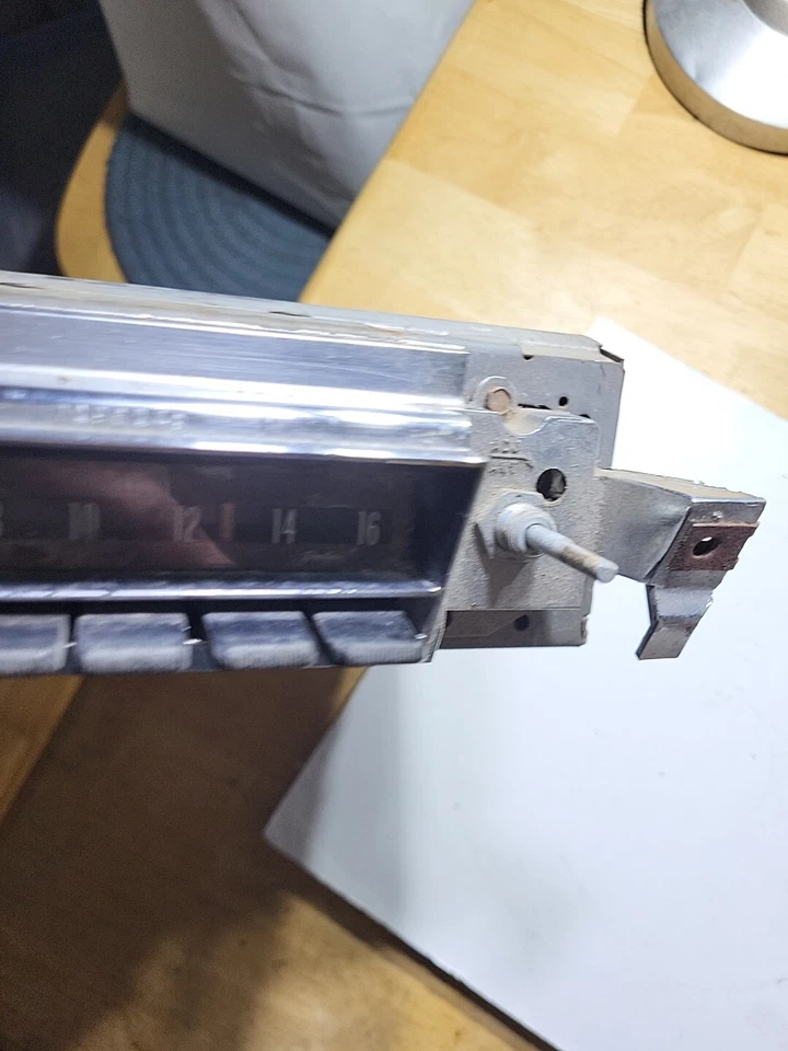 1967 - 1968 Vintage Oem Delco AM Radio 7298249 Chevrolet Camaro Pontiac Firebird - Image 3 of 4