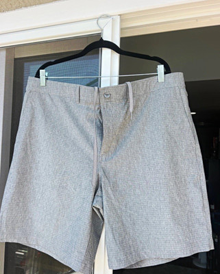 Goodfellow & Co Men s Gray hybrid Shorts Cotton Flat Front Zip Slash Pockets