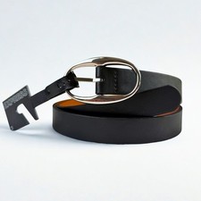 Express Oval Buckle Belt Womens M Black Silver Hardware Minimalist Sleek NWT