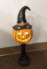 Light Up Jack o Lantern Pumpkin w Witch Hat on Pedestal Halloween Decor 19.5  