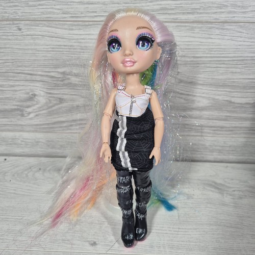 Rainbow High Doll Amaya Raine With Rainbow Hair And Accessories 2019 - Picture 2 of 5