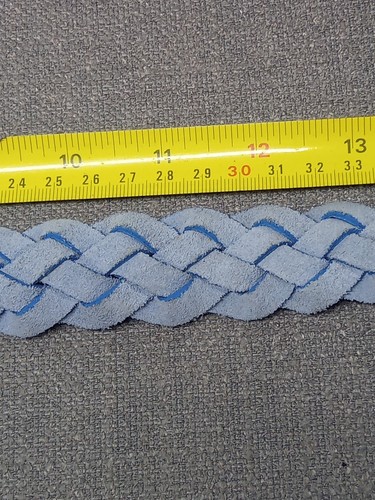 Babyblauer Wildledergürtel mit einfarbiger silberfarbener Schnalle Jeans 40"-42" - Bild 8 von 22