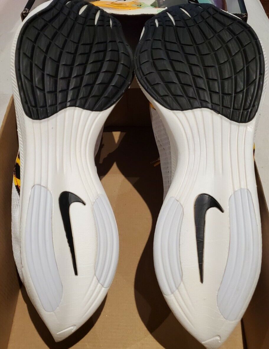 Nike ZoomX VaporFly Next% 2 BRS White University Gold DM7601 Nike ZoomX VaporFly Next% 2 BRS White University Gold DM7601