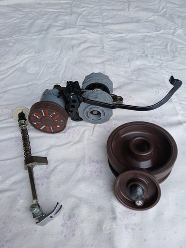 Ersatzteile ( Konvolut )  für Veritasnähmaschine 8014/40