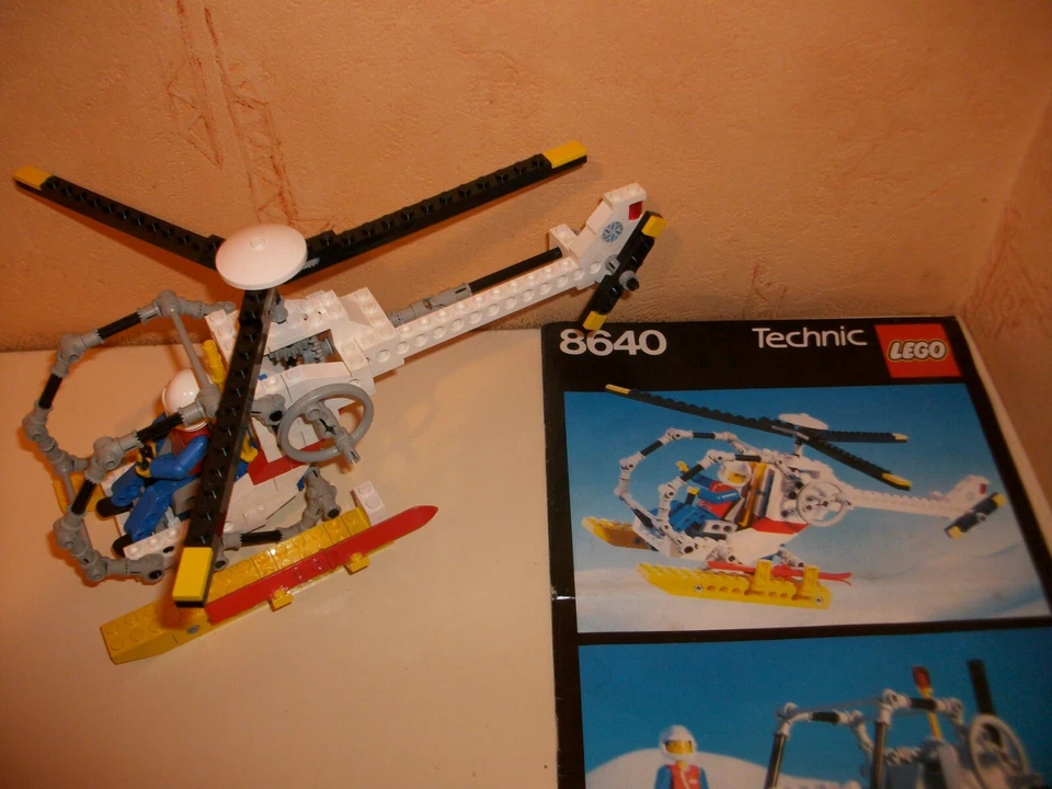 LEGO Technic 8640 Polar Copter, photo 1 sur 5