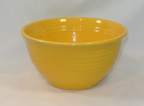 Bauer Pottery RINGWARE Yellow Mixing Bowl 8 1/2 inches #18 Vintage Atlanta
