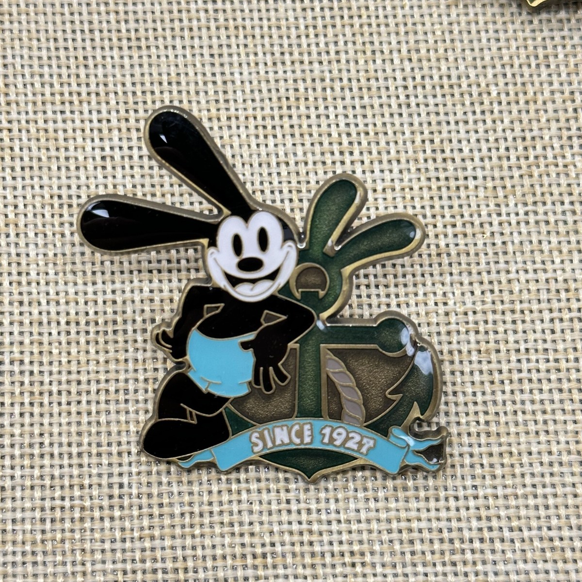 Oswald Pin Lucky Rabbit Disney Limited - Release Pins | 95th