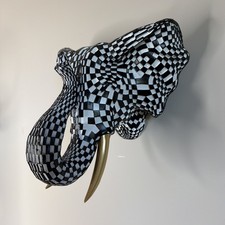 Geometric Elephant Head Wall Art Black White Resin Gold Tusks Modern Decor