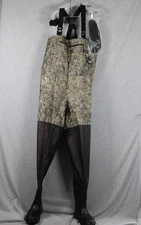 BASSDASH Camo Breathable Boot Foot Hunting Waders Ripstop Lightweight Chest M