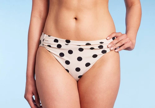 Parte inferior de bikini Kona Sol crema mediana - M para mujer estampado de puntos fruncido hipster - Imagen 5 de 6