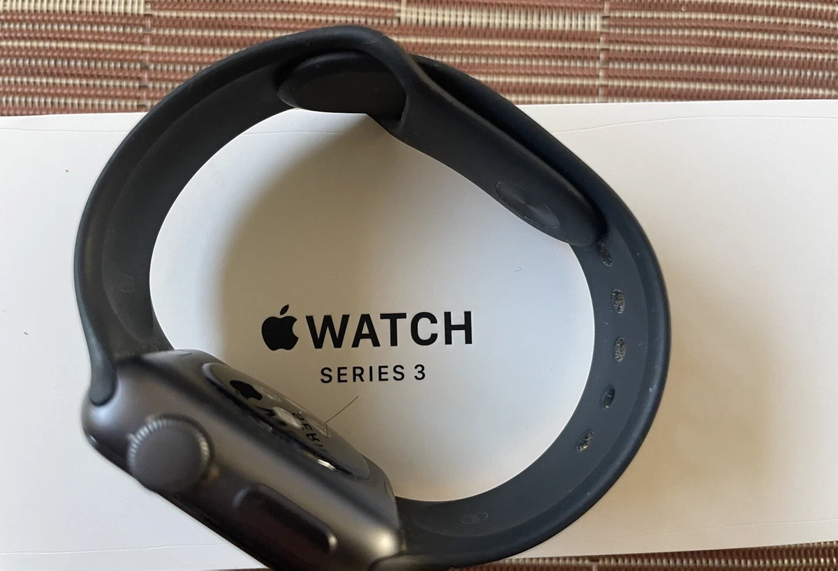 Apple Watch Series 3 38 mm Space Gray Aluminum sports band black