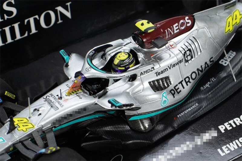 MINICHAMPS 1:43 MB PETRONAS F1 W13 TEAM #44 / #63 Resin Model Car - Image 4 of 4