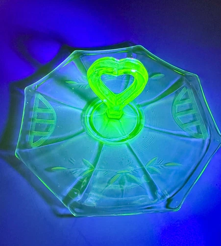 Vintage Green Depression Glass Uranium Etched Glass Serving Dish Heart Handle