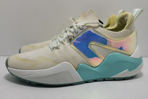 Tenis de punto holográficas para mujer Kenneth Cole Maddox mayormente blancas color talla 9 - Imagen 4 de 12