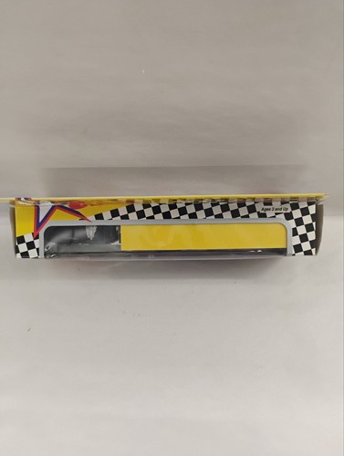 WHITE ROSE COLLECTIBLES Matchbox 1994 Super Star Transporters Series II Diecast - Picture 2 of 6