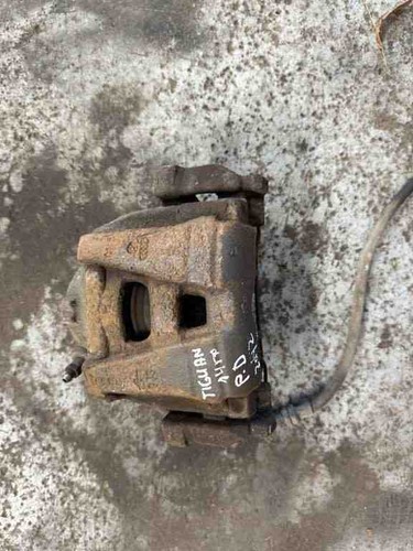 VW TIGUAN 5N Bremssattel vorne rechts 2.00 Diesel 81kw 2014 30827950